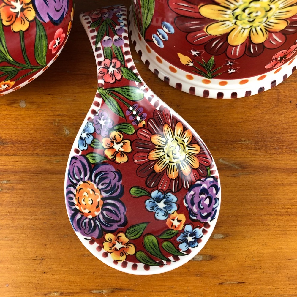 Dolly Parton Floral Kitchen Set - Picture 5 of 10